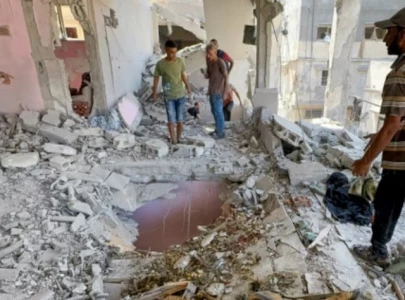 israel continues gaza strikes amid growing fears of wider war